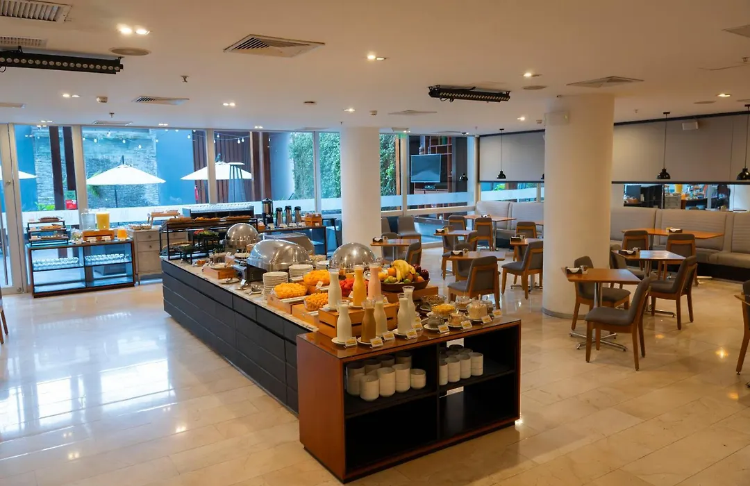 Dazzler By Wyndham Lima Miraflores-1